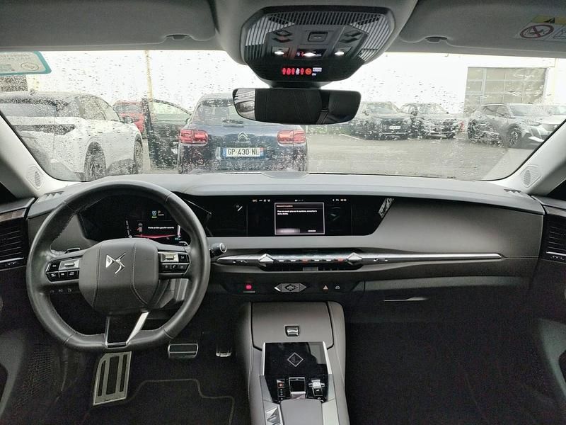 Image 2/4