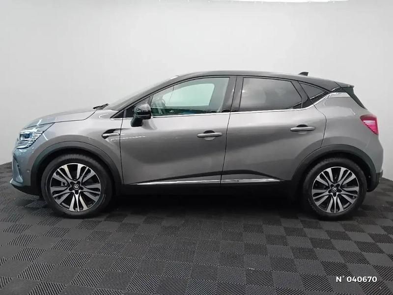 Occasion Renault Captur Iconic 145 ch (106 kW) 2023 Gris SUV