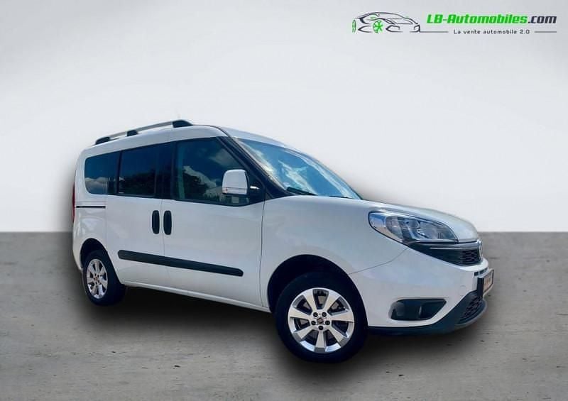 Utilisé 2016 Fiat Doblò Monospace | 16 800 € - Image 1/4