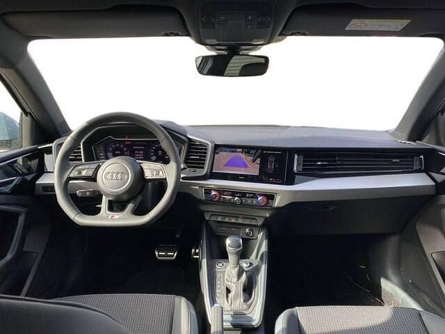 Occasion Audi A1 Sportback S-Line 116 ch (85 kW) 2026 Gris chronos métallisé noir mythe métallisé Citadine