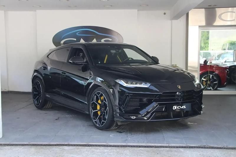 Utilisé 2023 Lamborghini Urus SUV | 329 900 € - Image 1/4