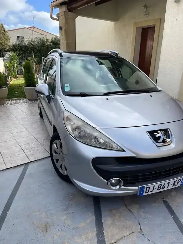 Argent Occasion 2008 Peugeot 207 Break | 2 600 € (Prix juste) - Image 1/4