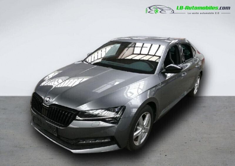 Utilisé 2022 Skoda Superb Berline | 33 400 € (Prix juste) - Image 1/4