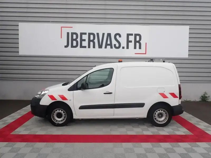Blanc Utilisé 2016 Citroën Berlingo Monospace | 11 999 € (Prix assez cher) - Image 1/4