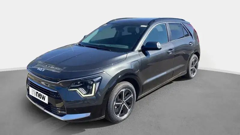 Gris Occasion 2022 Kia Niro Premium SUV | 23 990 € (Bon prix) - Image 1/4