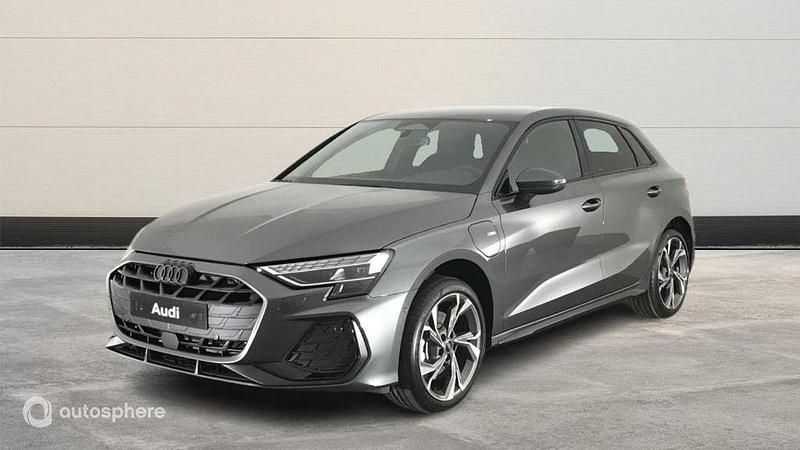 Gris Nouvelle 2025 Audi A3 Sportback e-tron S-Line Citadine | 49 990 € (Prix assez cher) - Image 1/4
