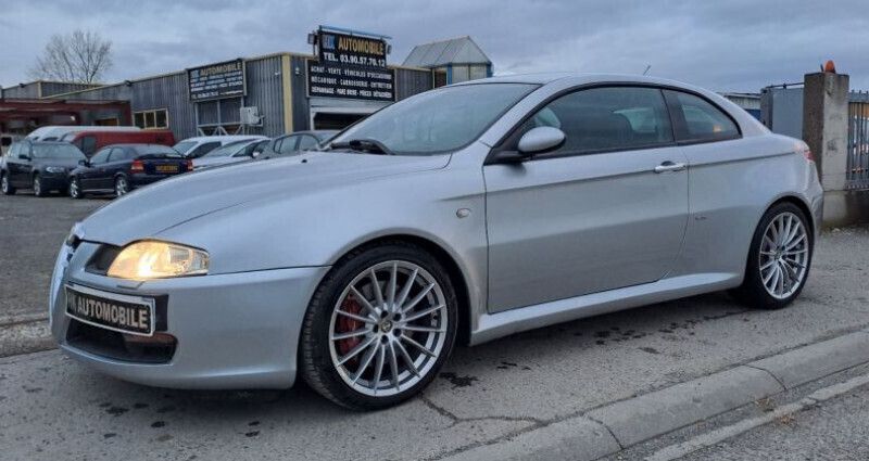 Gris Utilisé 2005 Alfa Romeo GT Coupé | 9 990 € - Image 1/4