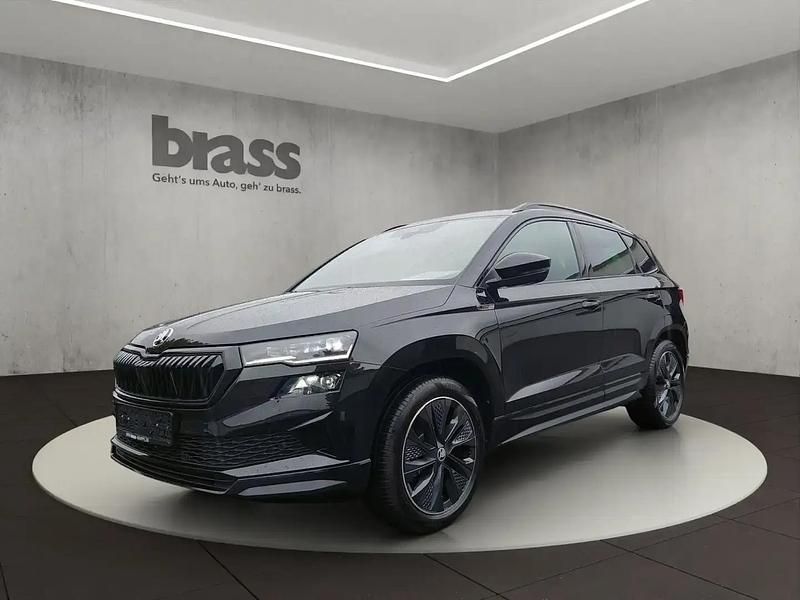 Noir Utilisé 2023 Skoda Karoq SportLine SUV | 35 450 € (Prix juste) - Image 1/4