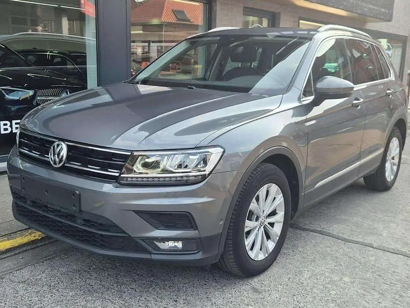 Gris Utilisé 2019 VW Tiguan Comfortline SUV | 22 500 € (Prix juste) - Image 1/4