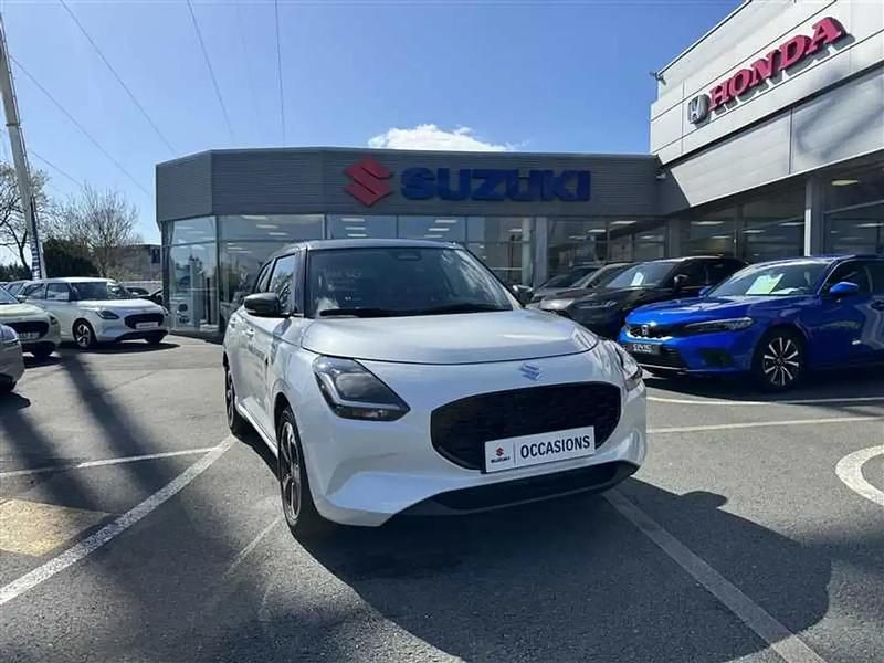 Blanc Occasion 2024 Suzuki Swift Citadine | 17 980 € (Prix juste) - Image 1/4