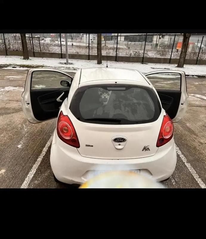 Blanc Occasion 2011 Ford Ka S Berline | 1 750 € (Bon prix) - Image 1/4