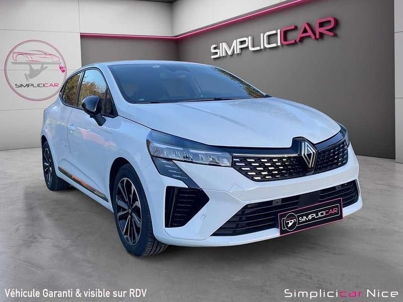Nouvelle Renault Clio V Techno 94 ch (69 kW) 2025 Blanc Berline