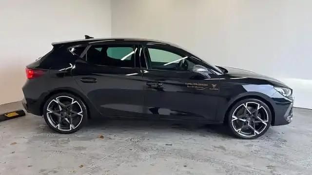 Occasion Cupra Leon 272 ch (200 kW) 2025 Noir minuit Berline