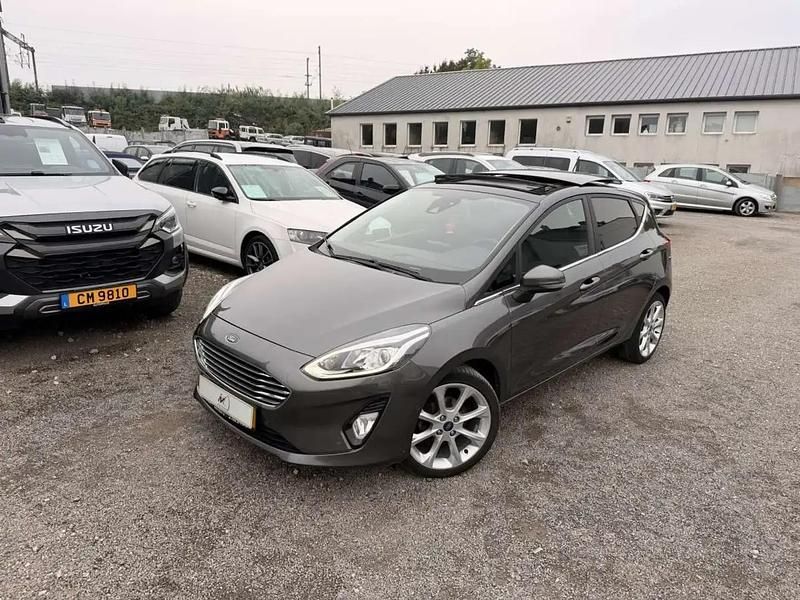 Gris Utilisé 2017 Ford Fiesta Vignale Citadine | 9 900 € (Bon prix) - Image 1/4