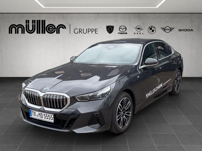 Utilisé 2024 BMW 520 Comfort Edition Berline | 48 880 € (Prix juste) - Image 1/4