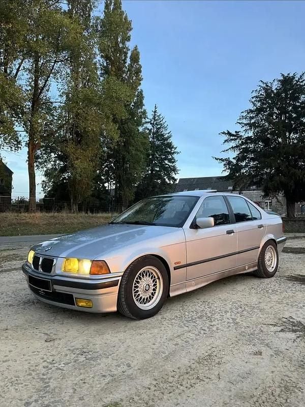 Occasion BMW 325 143 ch (105 kW) 1998 Berline