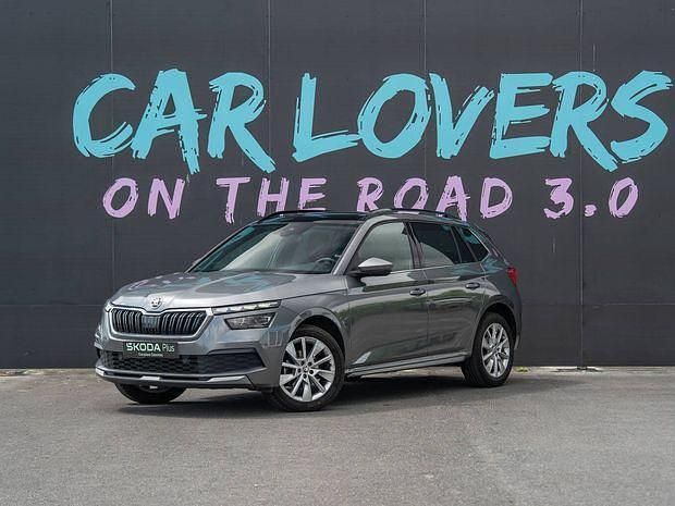 Gris Utilisé 2022 Skoda Kamiq Style SUV | 19 690 € (Prix juste) - Image 1/4