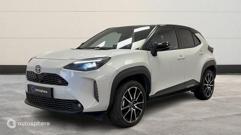 Blanc Occasion 2024 Toyota Yaris Hybrid Sport SUV | 28 299 € (Prix cher) - Image 1/4