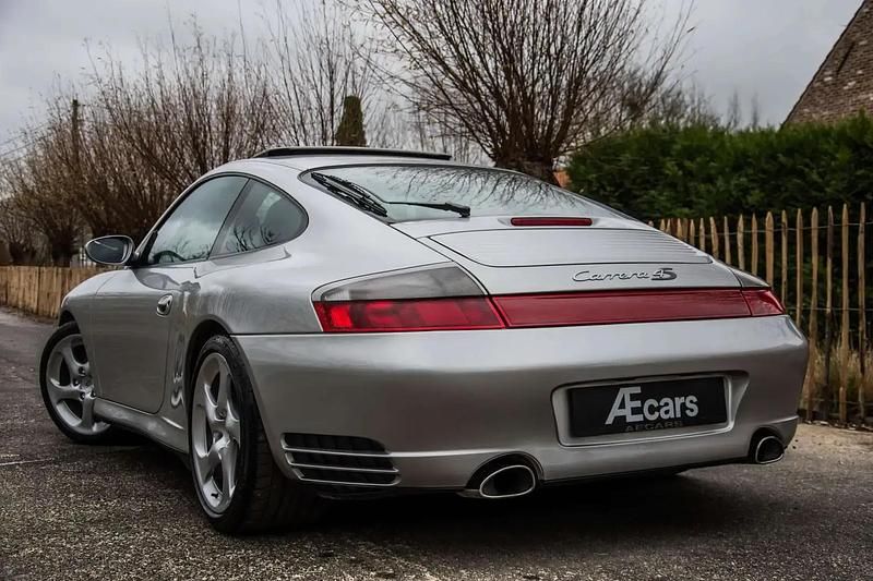 Argent Occasion 2003 Porsche 911 Carrera 4S Coupé | 59 950 € (Prix cher) - Image 1/4