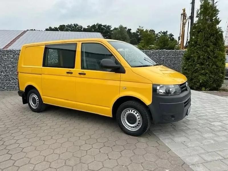 Jaune Utilisé 2015 VW T5 Van | 13 000 € - Image 1/4