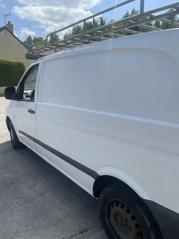 Utilisé 2009 Mercedes Vito Monospace | 4 600 € - Image 1/4