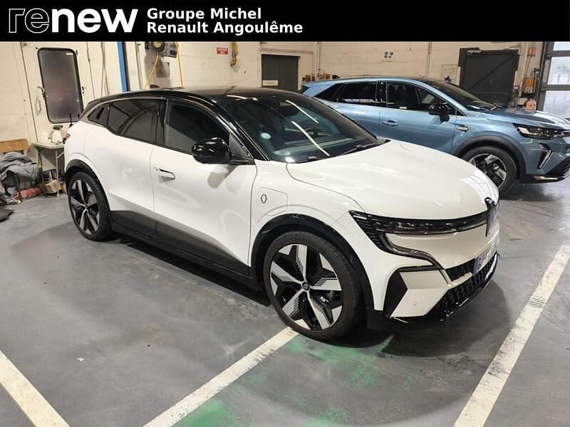 Occasion Renault Megane E-Tech Techno 161 kW (220 ch) 2022 Blanc Berline
