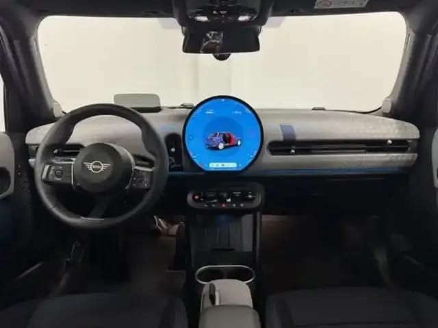 Occasion Mini Cooper Favoured 2024 Indigo sunset blue Citadine