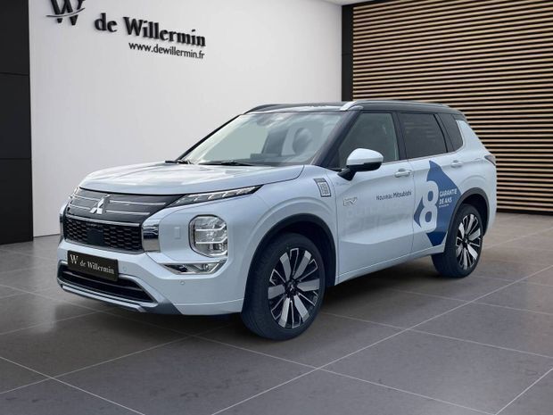 Blanc Nouvelle 2025 Mitsubishi Outlander P-HEV Instyle | 64 340 € - Image 1/4