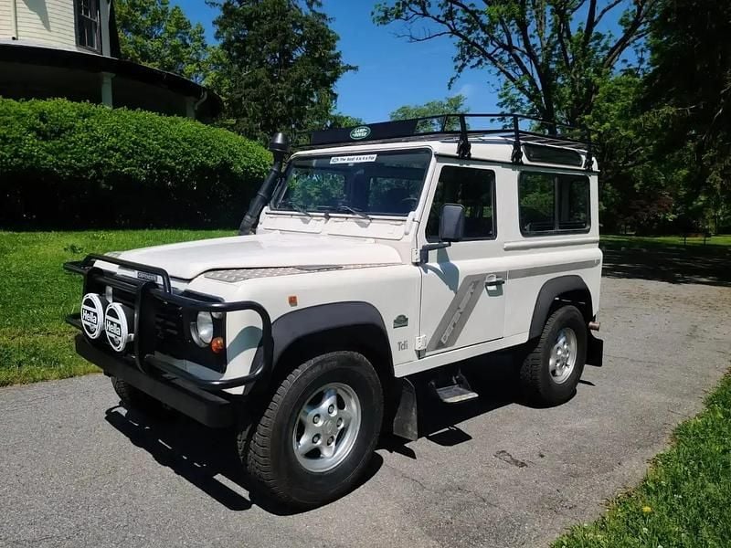 Blanc Utilisé 2000 Land Rover Defender Van | 19 500 € - Image 1/4