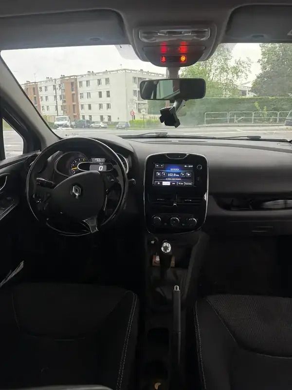 Image 2/4