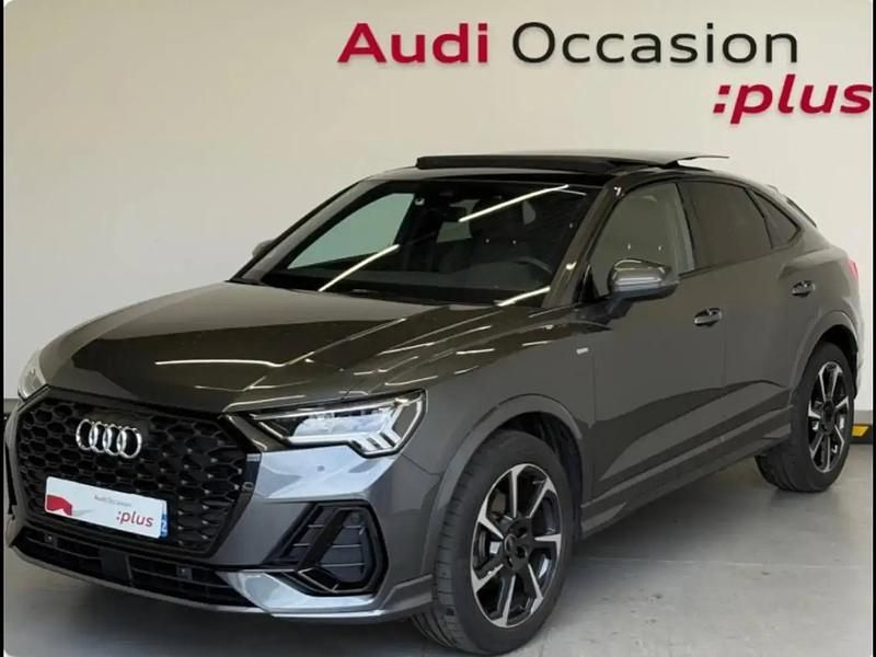 Gris Utilisé 2024 Audi Q3 S-Line SUV | 52 999 € - Image 1/4