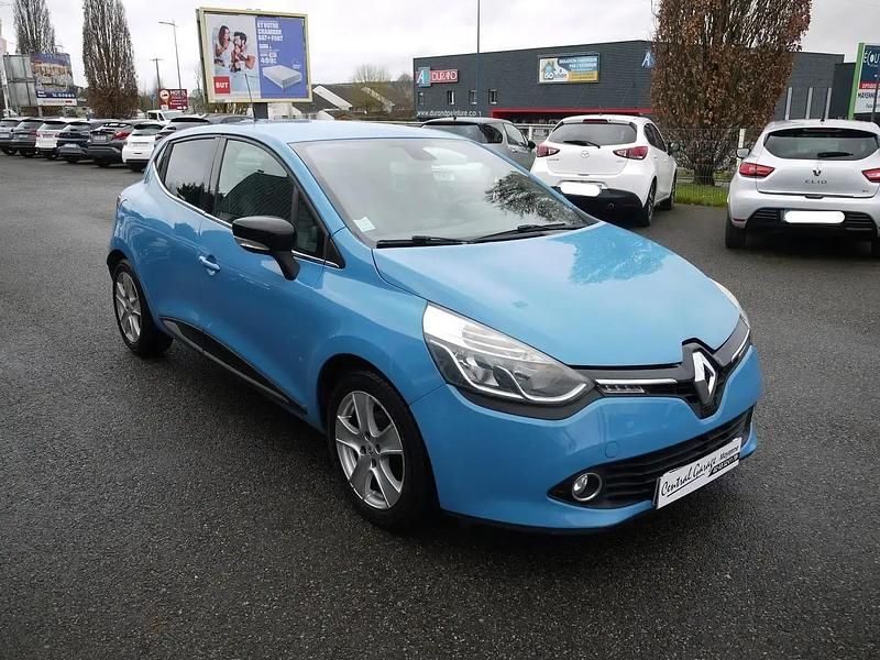 Bleu Occasion 2016 Renault Clio IV Intens Berline | 8 790 € (Prix juste) - Image 1/4