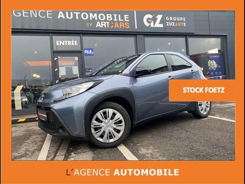 Nouvelle Toyota Aygo X X-play 72 ch (52 kW) 2025 Gris SUV