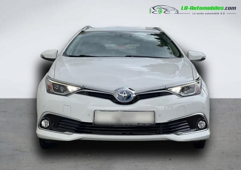 Utilisé 2018 Toyota Auris Hybrid Berline | 20 900 € - Image 1/4