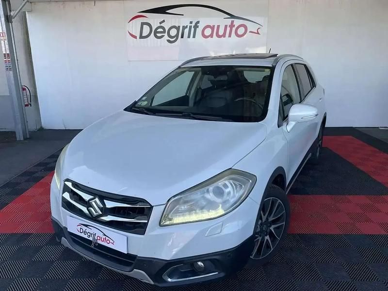 Blanc Utilisé 2016 Suzuki SX4 S-Cross Style SUV | 7 990 € - Image 1/4
