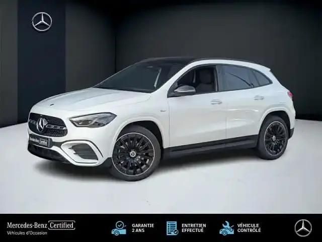 Blanc Utilisé 2025 Mercedes GLA250 AMG line SUV | 54 890 € - Image 1/4