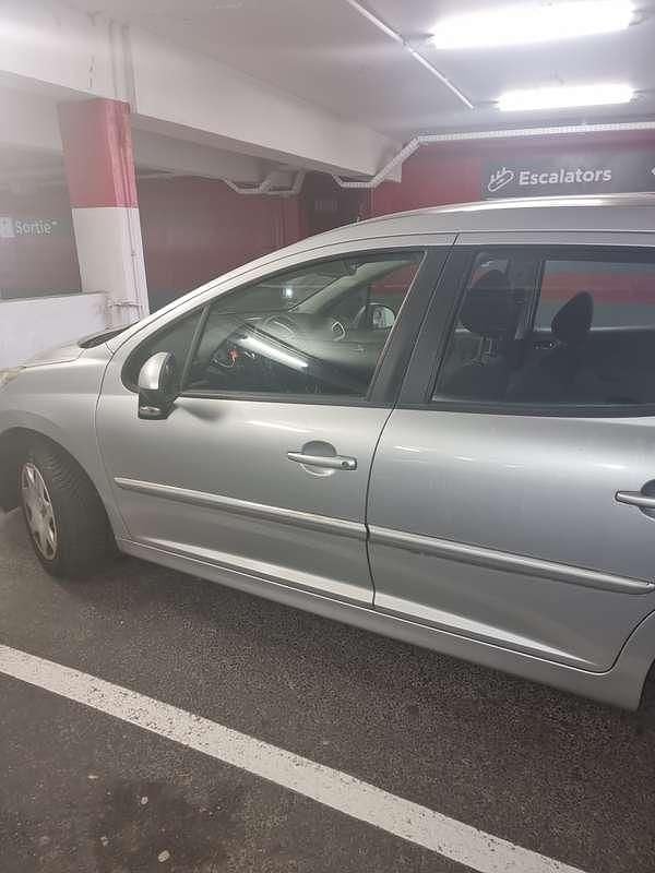 Occasion Peugeot 207 Premium 90 ch (66 kW) 2009 Gris Break