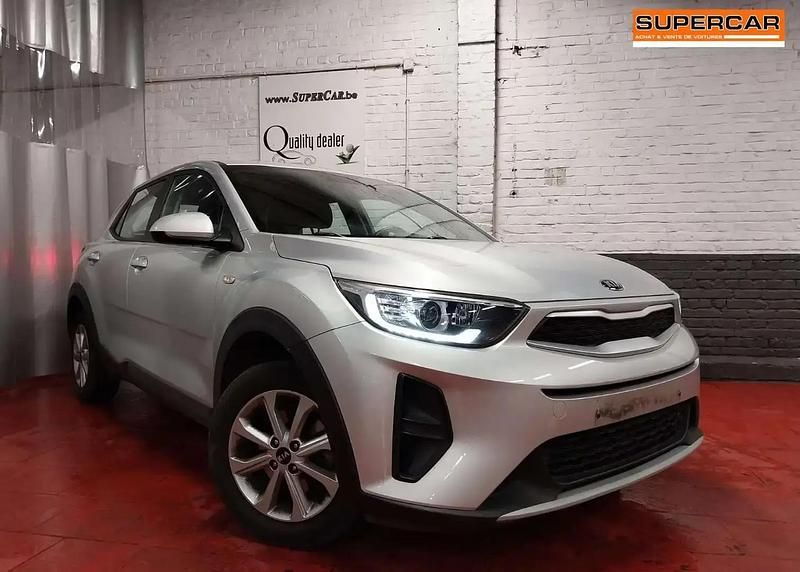 Argent Utilisé 2020 Kia Stonic 2 SUV | 12 990 € (Prix juste) - Image 1/4