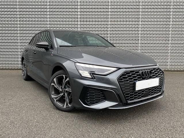 Gris daytona nacré Utilisé 2024 Audi A3 Sportback e-tron S-Line Citadine | 42 990 € (Prix cher) - Image 1/4