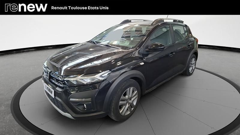 Noir Utilisé 2022 Dacia Sandero Comfort Citadine | 14 490 € (Prix juste) - Image 1/4