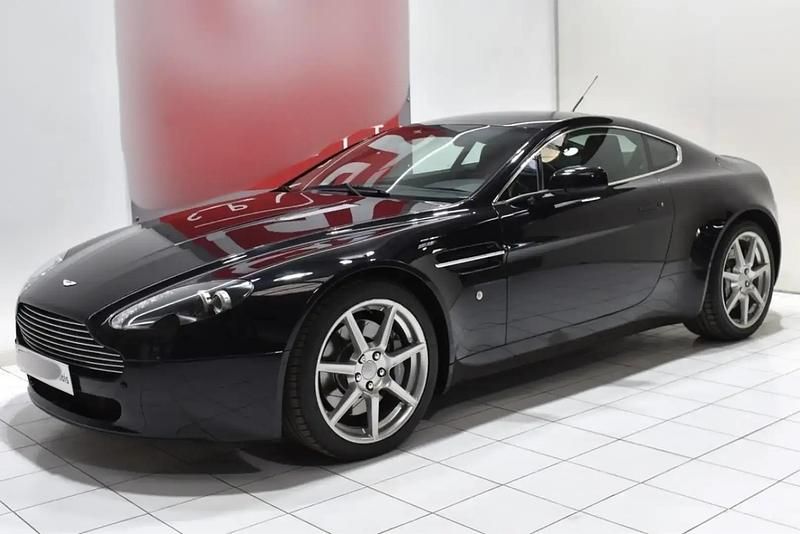 Noir Utilisé 2007 Aston Martin V8 Vantage Coupé | 59 900 € (Prix juste) - Image 1/4
