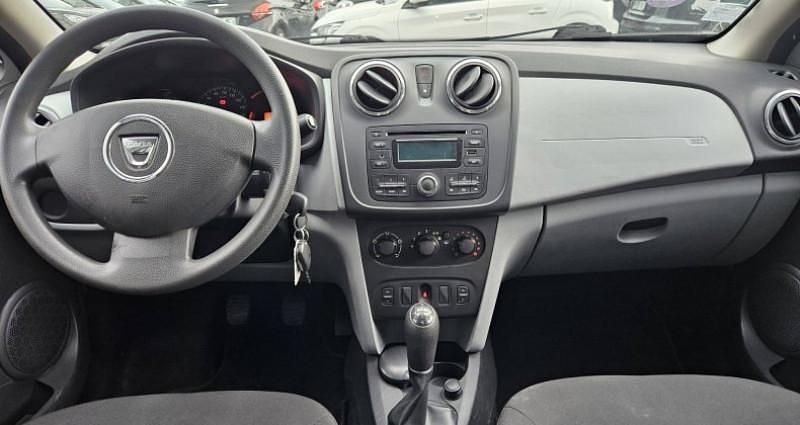 Image 3/4