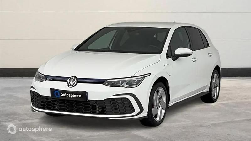 Blanc Utilisé 2021 VW Golf VIII GTE Berline | 27 999 € (Prix juste) - Image 1/4
