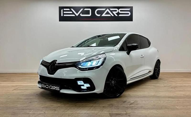 Blanc Utilisé 2018 Renault Clio IV Bose Edition Berline | 18 990 € (Prix cher) - Image 1/4