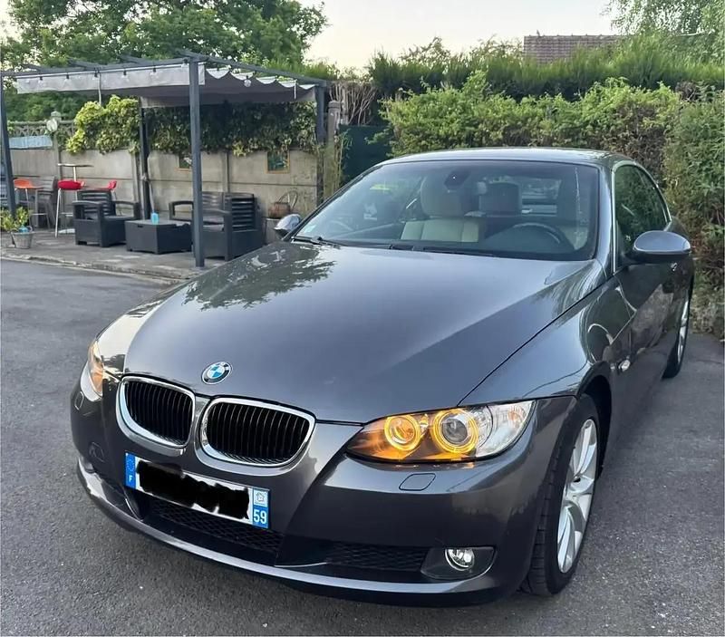 Utilisé 2008 BMW 320 Cabriolet Cabriolet | 9 990 € - Image 1/4