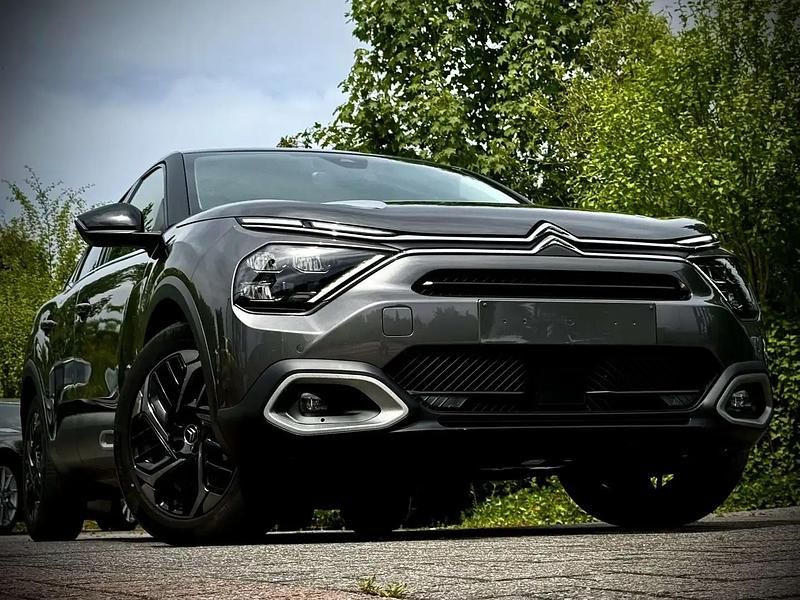 Gris Occasion 2021 Citroën C4 Shine Berline | 18 450 € (Prix juste) - Image 1/4