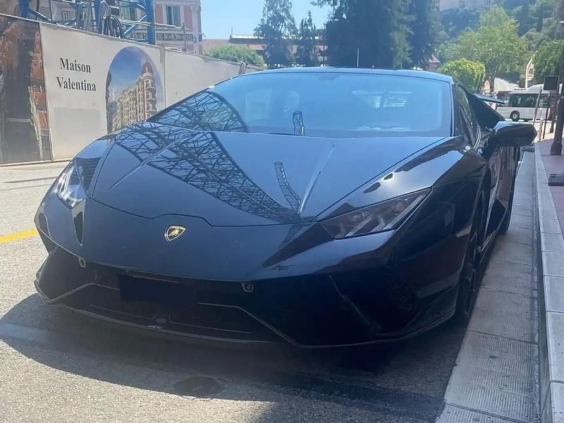 Noir Occasion 2017 Lamborghini Huracán Coupé | 259 900 € (Prix juste) - Image 1/4