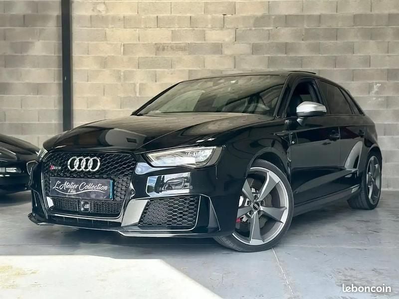 Noir Utilisé 2016 Audi RS3 Sportback Citadine | 39 990 € (Prix juste) - Image 1/4
