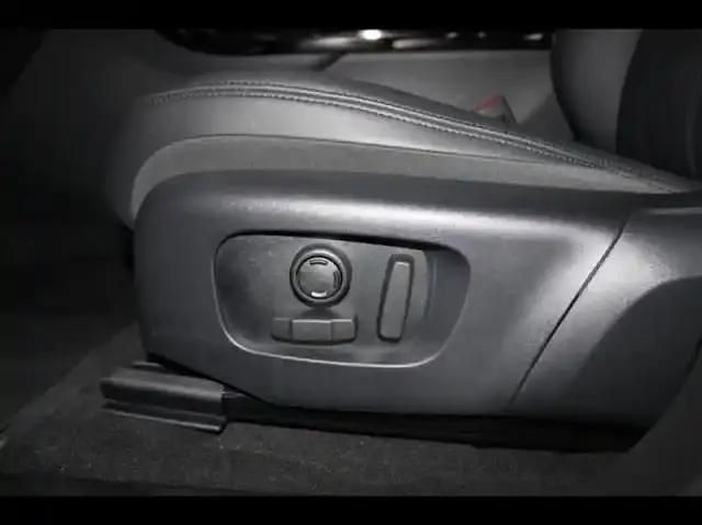 Occasion Land Rover Range Rover evoque SE Dynamic 200 ch (147 kW) 2024 Eiger grey métallisé SUV