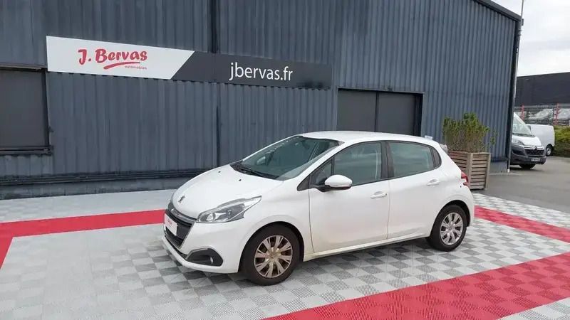 Blanc Utilisé 2018 Peugeot 208 Active Citadine | 9 990 € (Prix assez cher) - Image 1/4